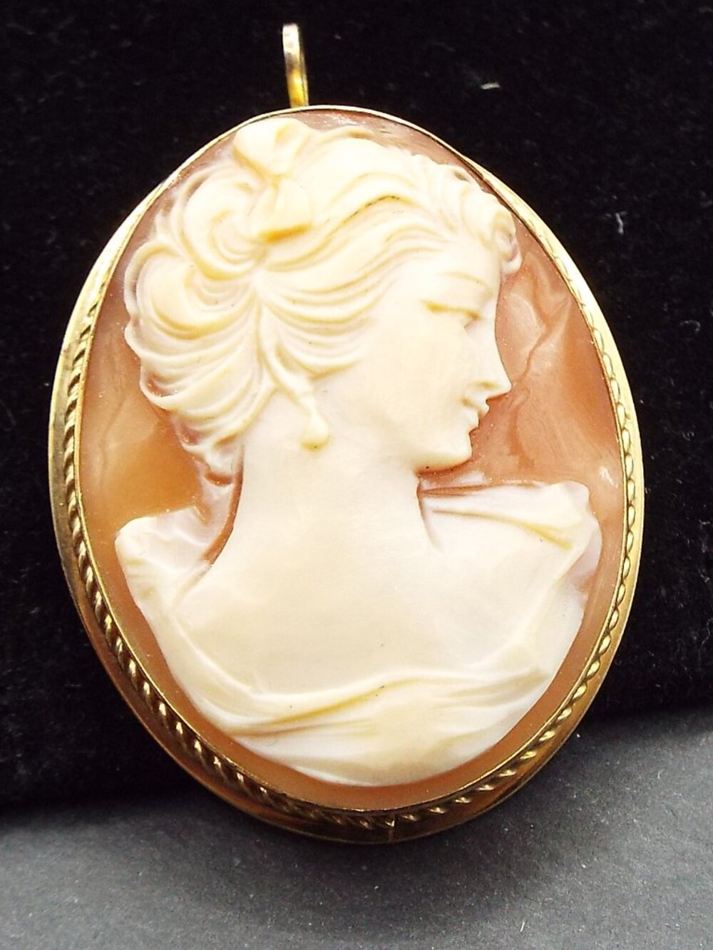 1970'S VAN DELL 12K GF HANDCARVED SHELL CAMEO *DELICATE YOUTH* PIN/PENDANT 65